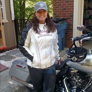 Meet your Posher, Lydia